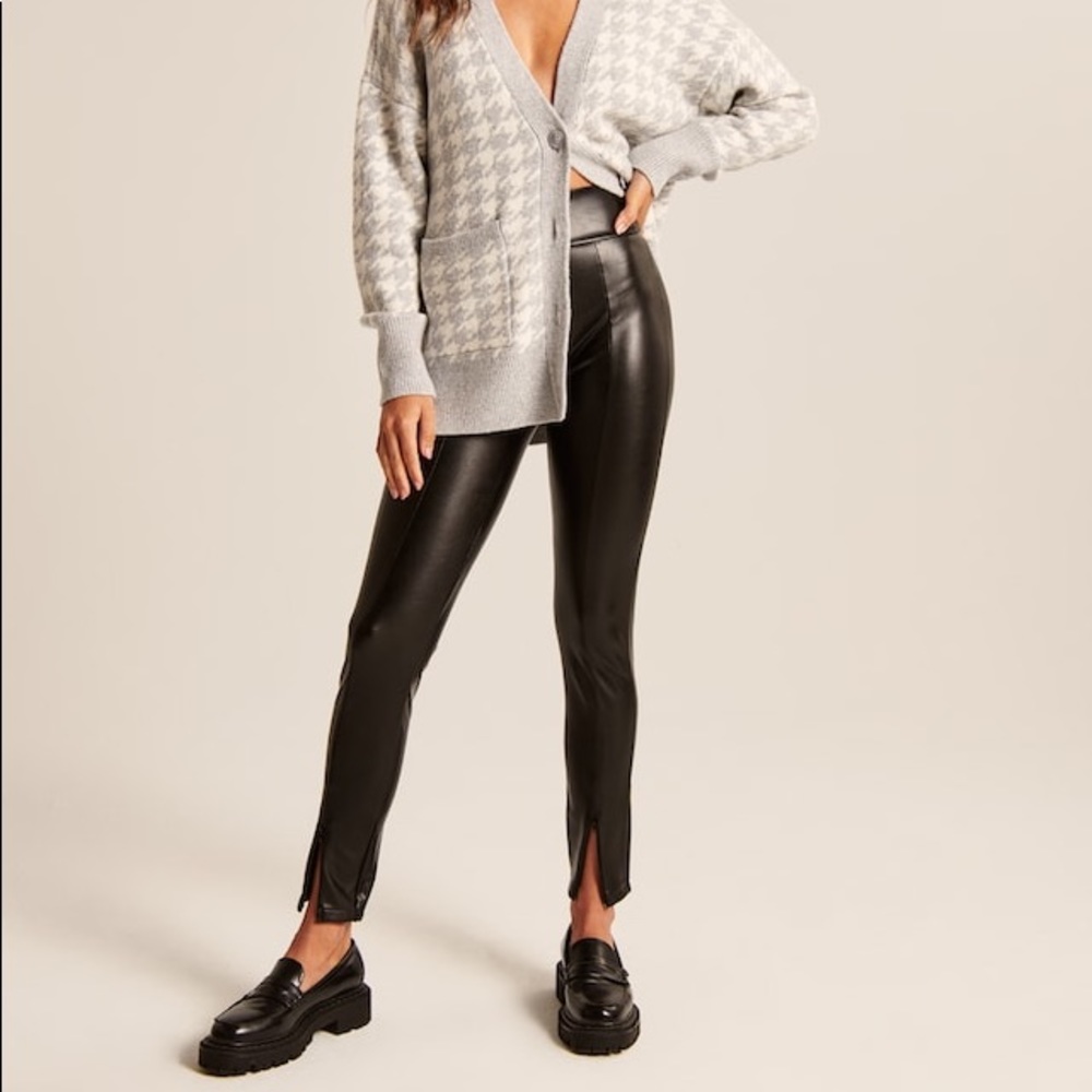 Abercrombie Vegan Leather Zip-Ankle Leggings BRAND NEW